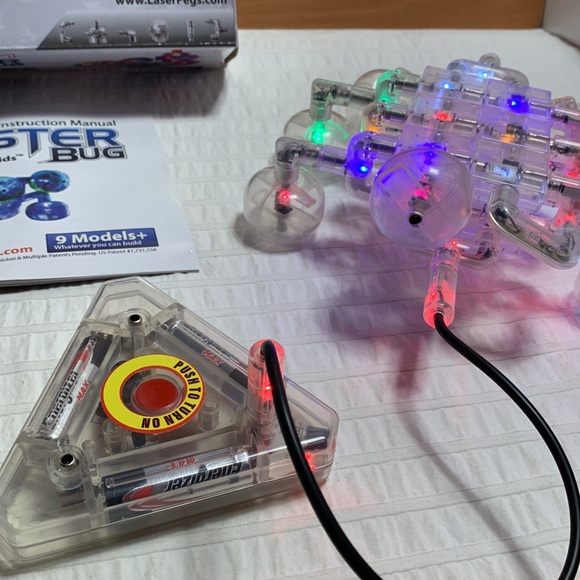 Laser Pegs - Light-Up Building Set - Mini Monster Bug - Picture 7 of 16